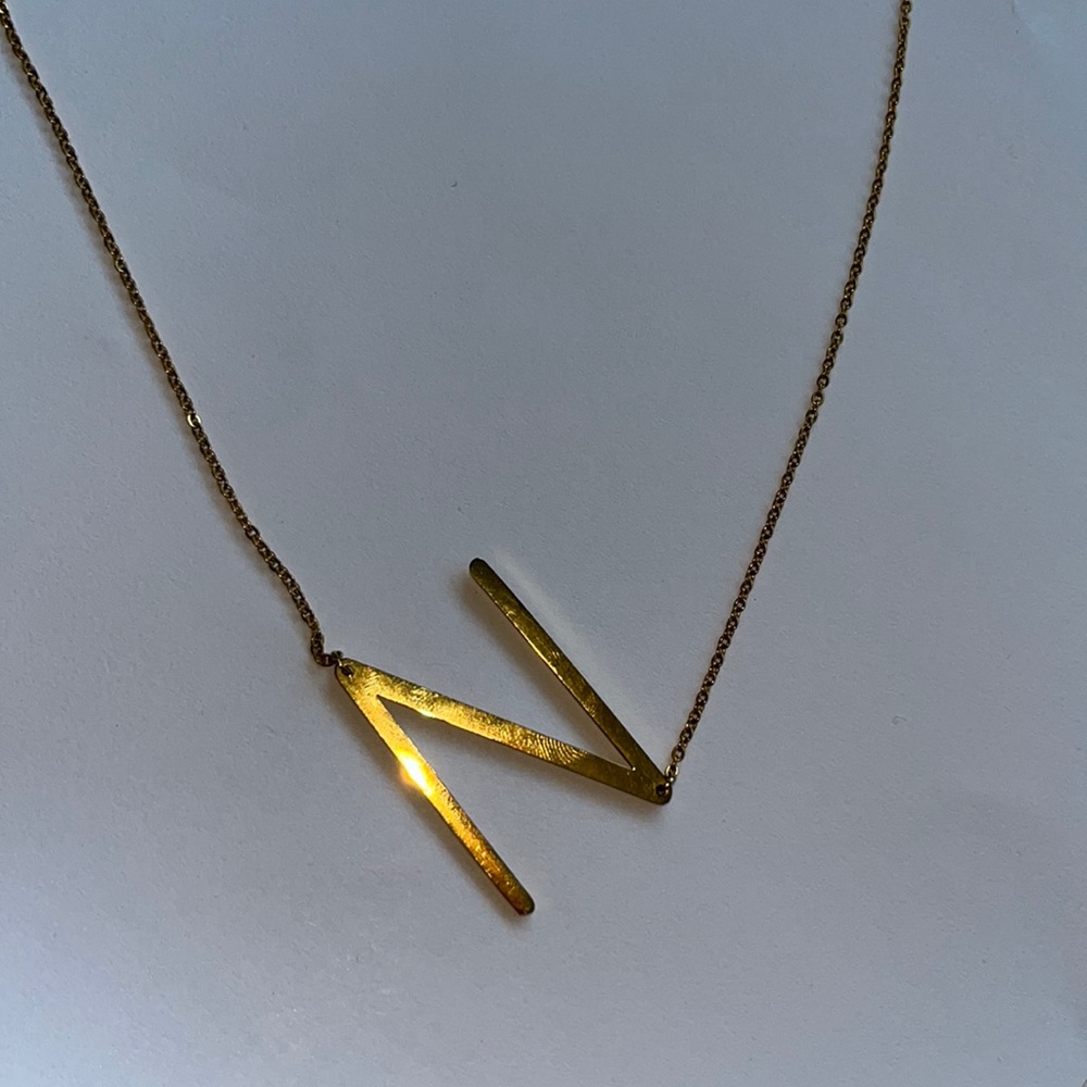 Gold N necklace